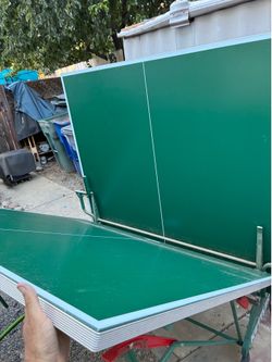 Metal ping pong table