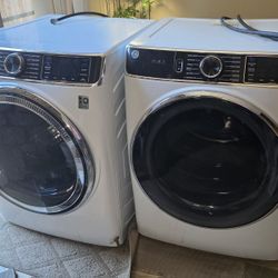Smart GE Washer/Dryer set