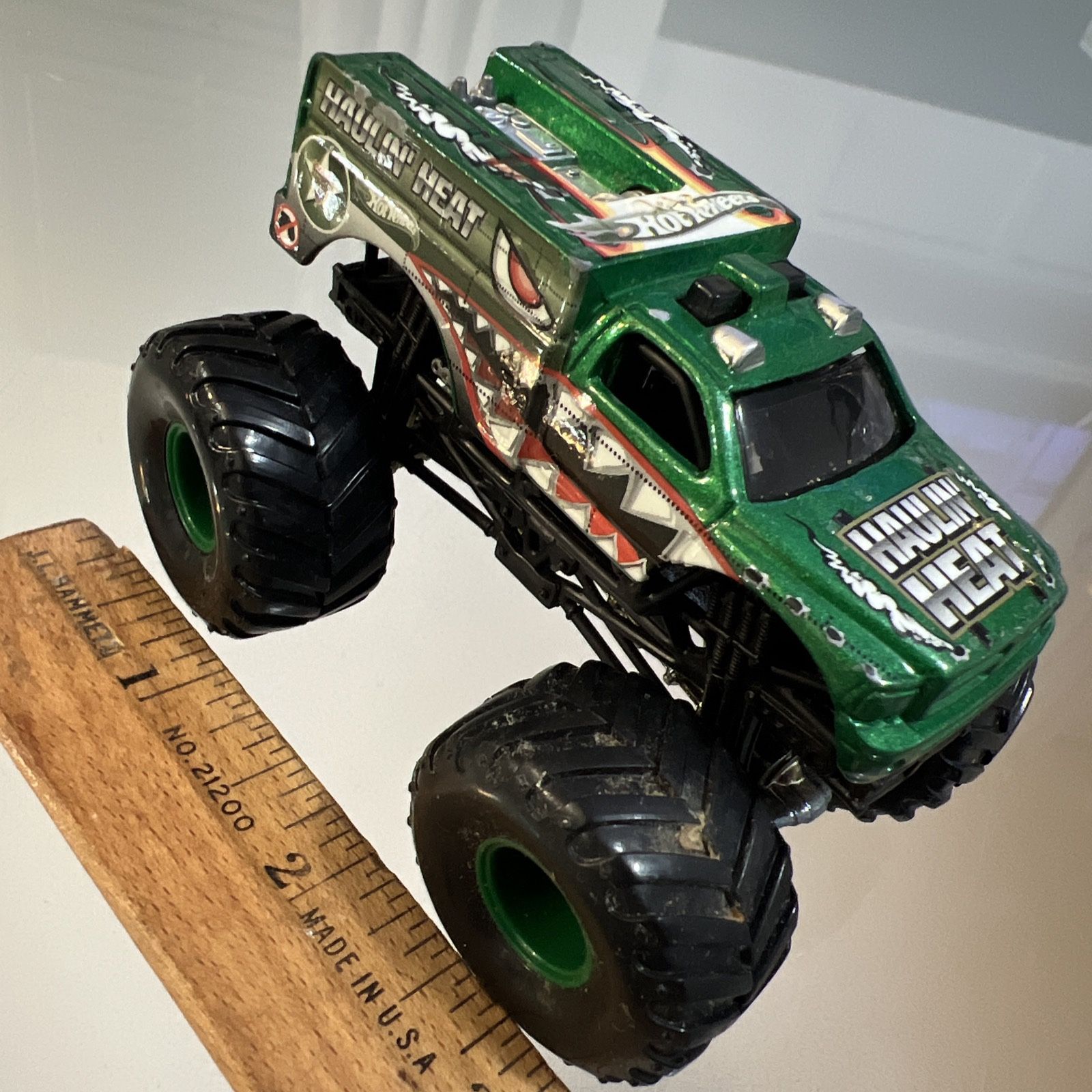 Vintage Hot Wheels Monster Jam Truck Haulin Heat 1:64 HTF RARE Crunch Force 2003