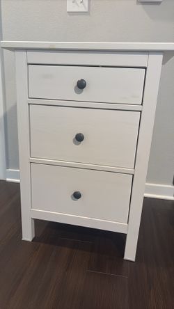 Night stand