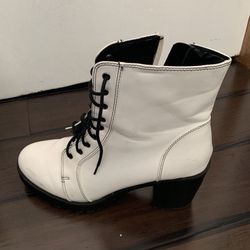 Black And White Women Boots 