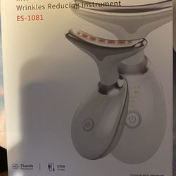 Intense pulsed light wrinkles reducing instrument
