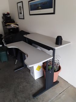 Convertible Standing Desk