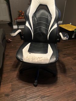 Gaming chair