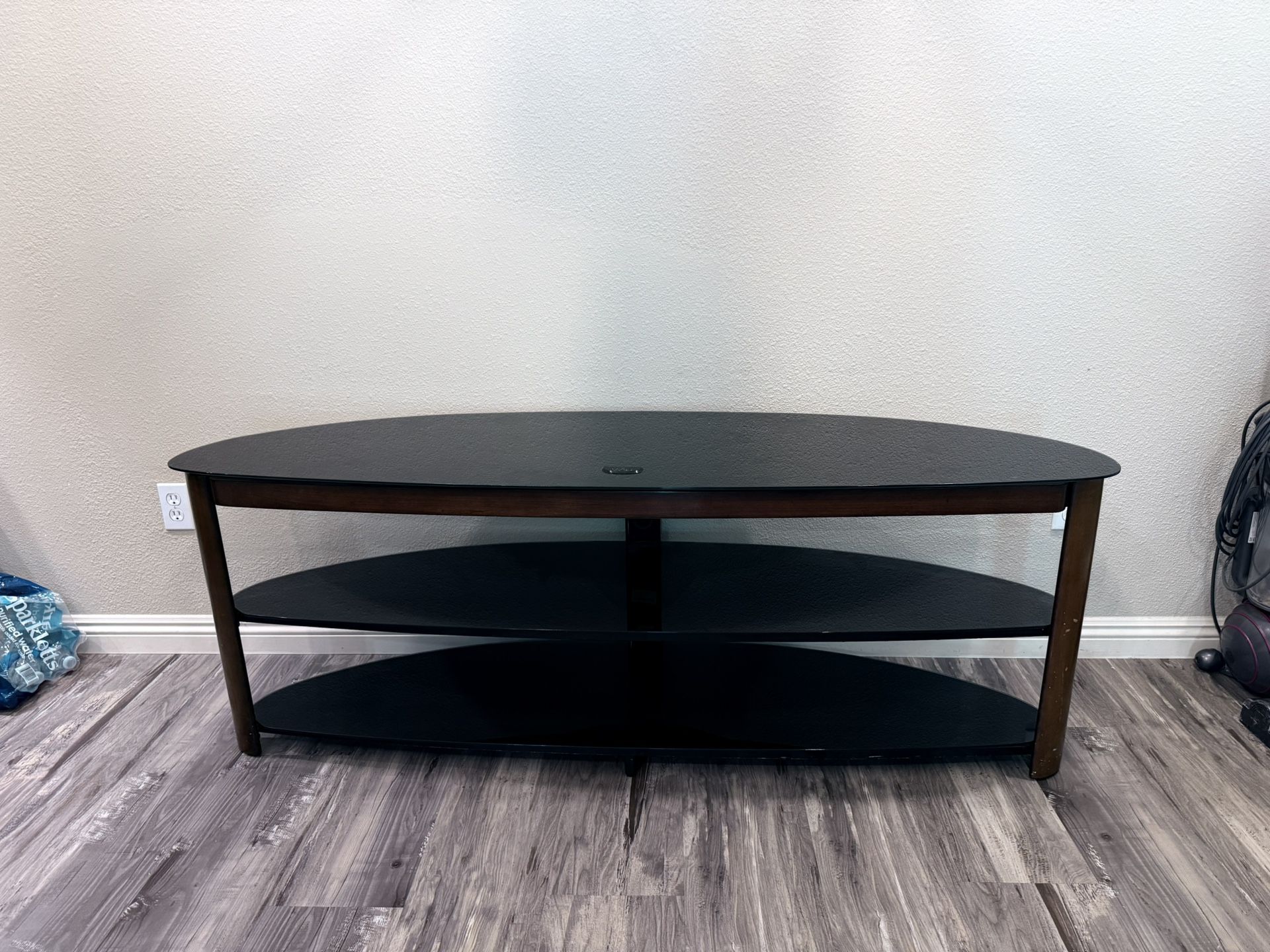 Entertainment Center/ Tv Stand