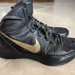 Nike Men’s Hyperdunk 9