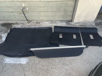 OEM SUBARU Crosstrek 2014 Cargo Tray , Rear Seatback Protectors, Retractable Cargo Cover