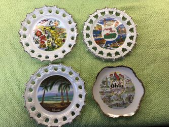 PORCELAIN COLLECTOR PLATES