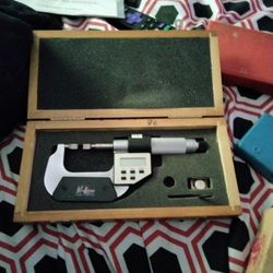 NuLine Electronic Micrometer 