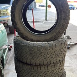 35x12.50R20 NITTO USED SET 📲‼️