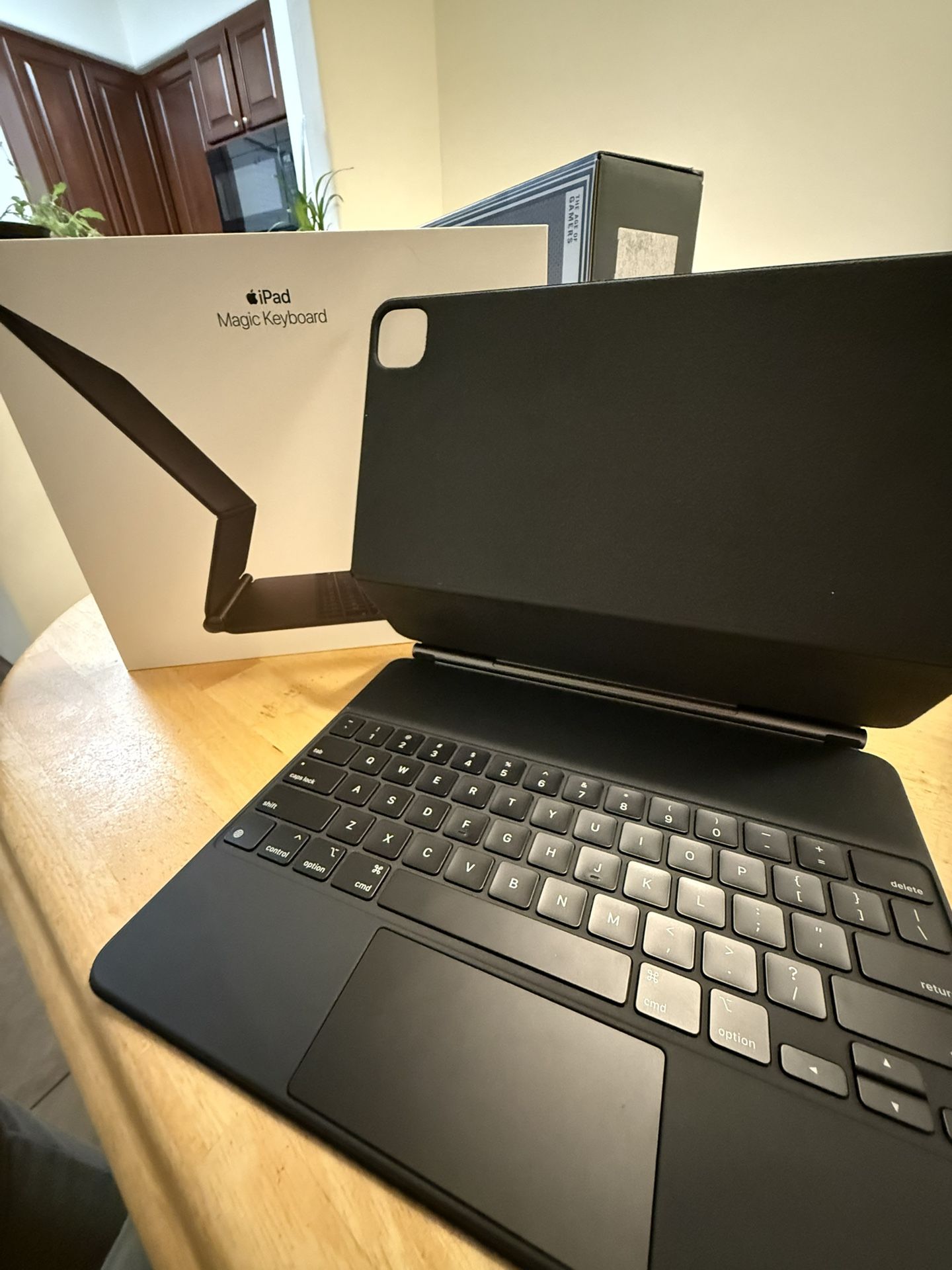 Magic Keyboard For iPad - 12.9