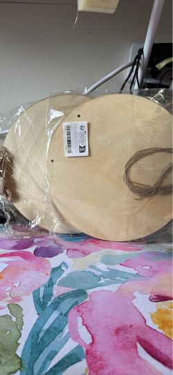 Unfinished Round Wood Discs with Jute Twine