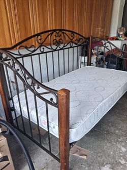 Twin daybed