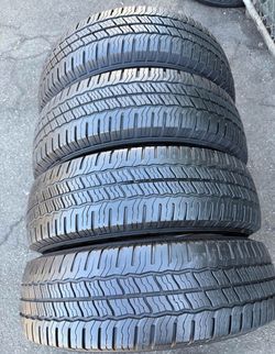 225 75 16 L/T Michelín I'm selling this set of tires with 80% life left on all 4