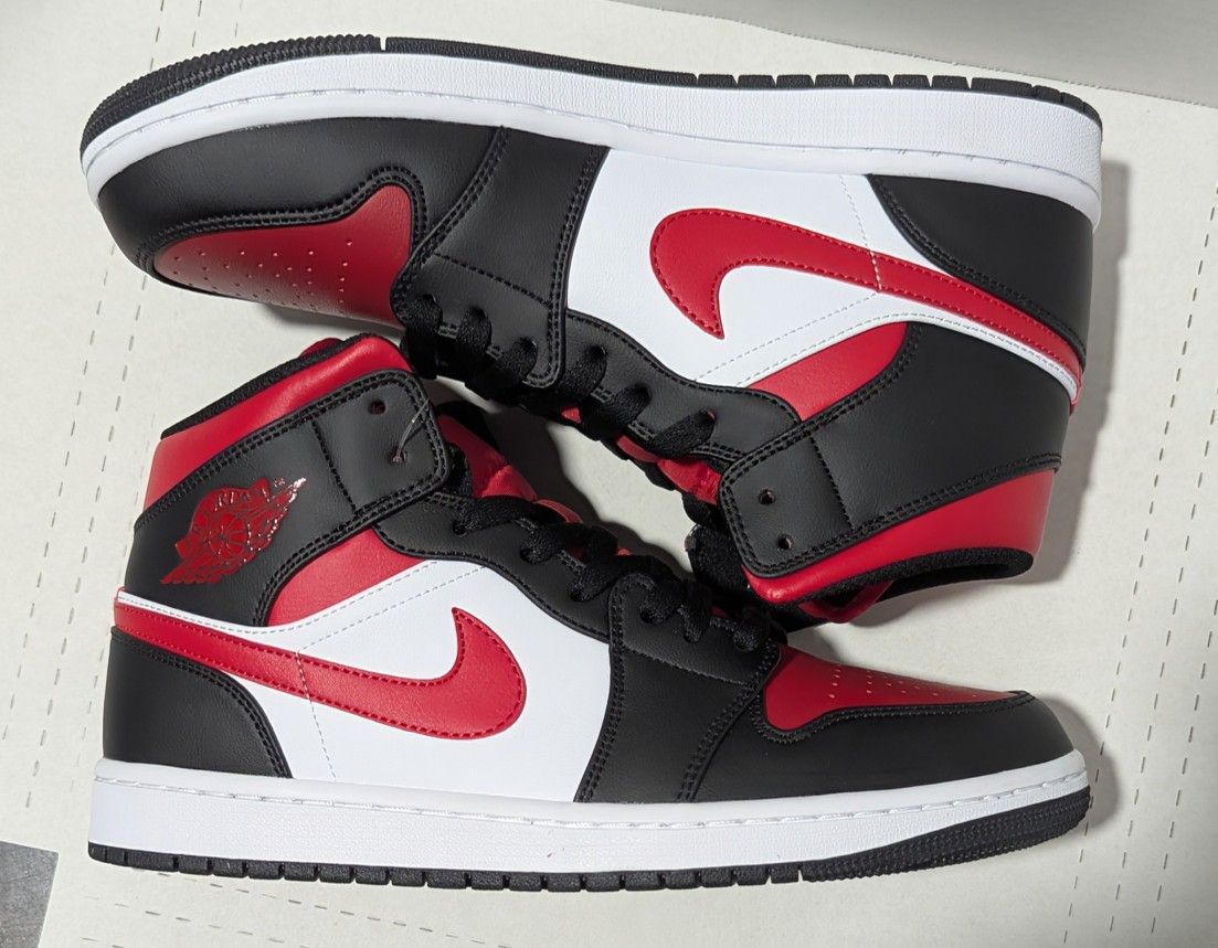 Size 8.5- Jordan 1 Mid Bred Toe 554724-079 Men
