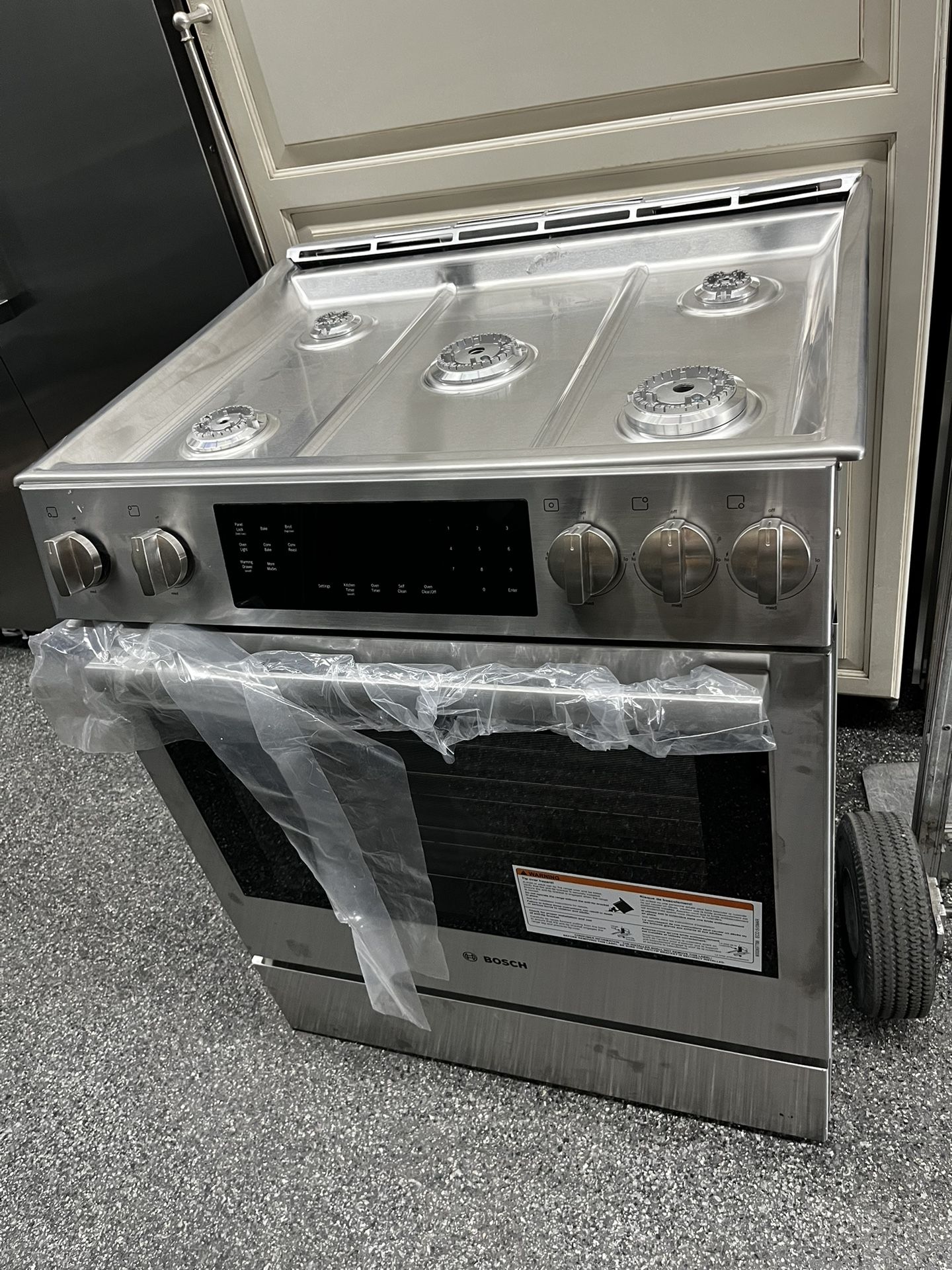 Bosch Stainless Steel All Gas 30” Wide Range (800 Series) 