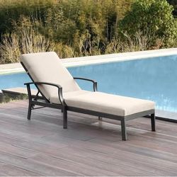 Newly Assembled Pool Lounge Chair, Never-Rust Aluminum Outdoor Chaise Lounge with Gray Cushion