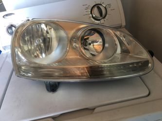 VW Jetta 2006-2010 Head Lights