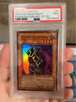 2002 Yu-Gi-Oh Gearfried The Iron Knight PSV #101 1st Edition Pharaoh’s Servant