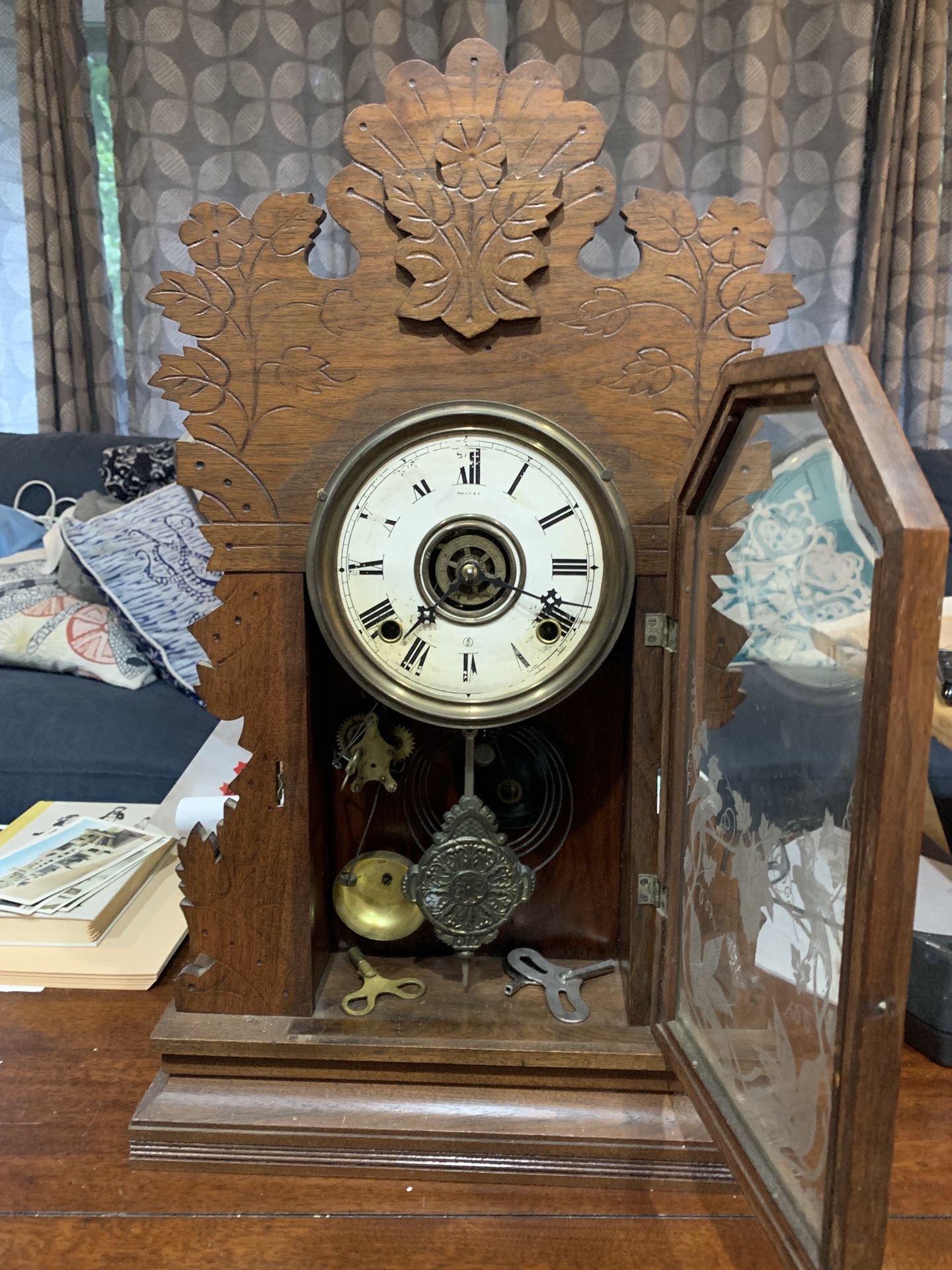 Wm. L. Gilbert Clock Co. Quail mantel clock 1890s