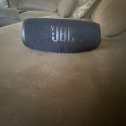 JBL Charge 4 Speaker