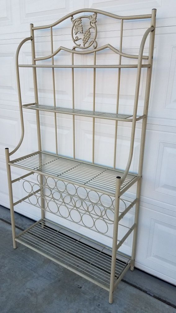 baker's rack