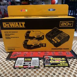 DEWALT 20V MAX Lithium-Ion 5.0Ah Battery (2-Pack) With Charger 