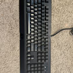 Razer Blackwidow Chroma V2  
