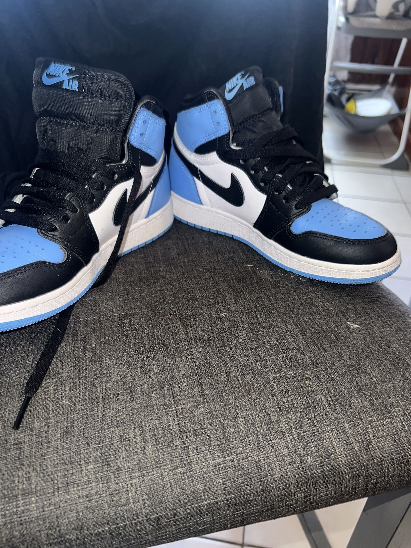 Jordan 1 Unc