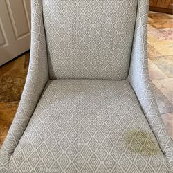 Upholstered dining chair