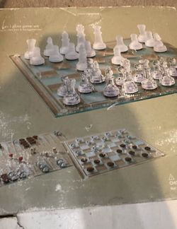3-in-1 Glass Game Set