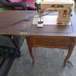 Sewing Machine 