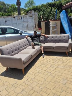 Beautiful 5-Piece Living Room Set - Sota, Loveseat & 2 Bookshelves - Great Condition!