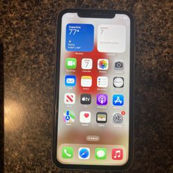 iPhone XR (Unlocked)