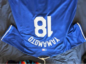 Yoshinobu Yamamoto jersey