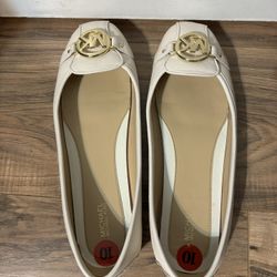 Brand New Michael Kors Flats Size 10