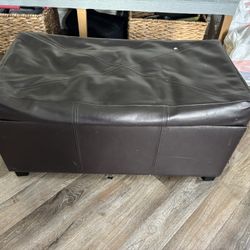 Free Storage Ottoman 