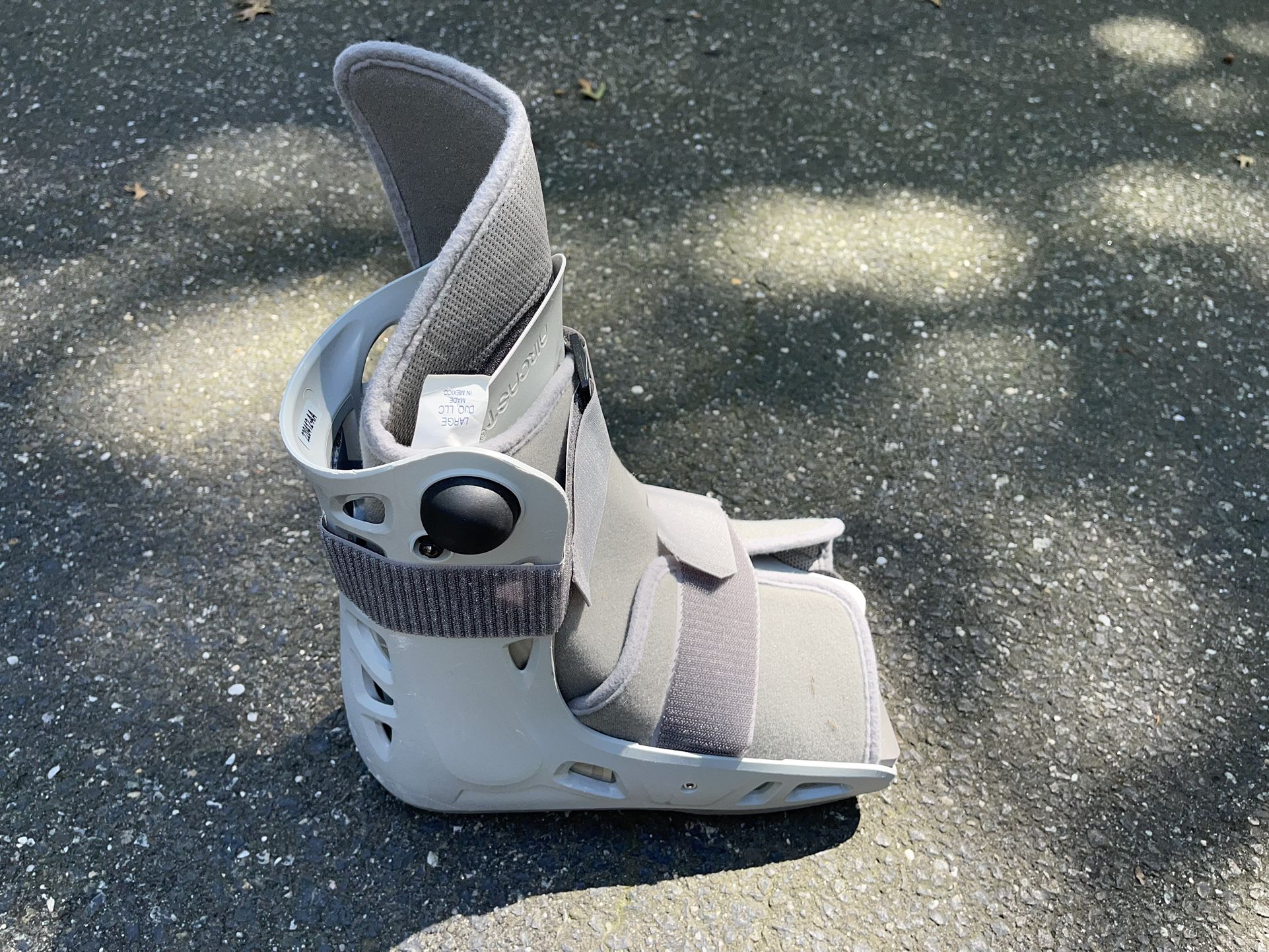 Aircast AirSelect Walking Boot…….