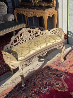 Vintage French Louis XV Seetee Bench Style. (Circa 1920–1960)