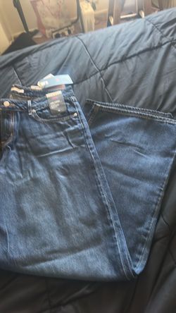 Women’s Levi’s Low and Loose