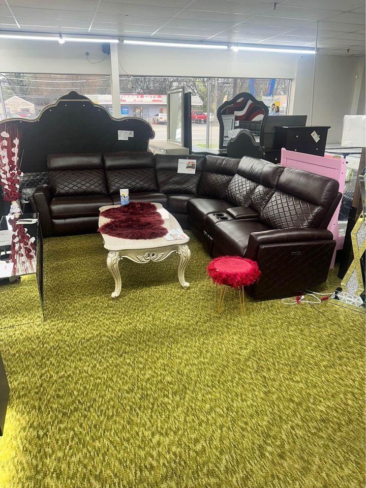 👍👍👍PREMIUM LEATHER SECTIONAL 👍👍👍