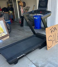 Nordic track treadmill