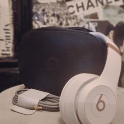 Dr. Dre Beats Studio Headphones! Rose Gold 