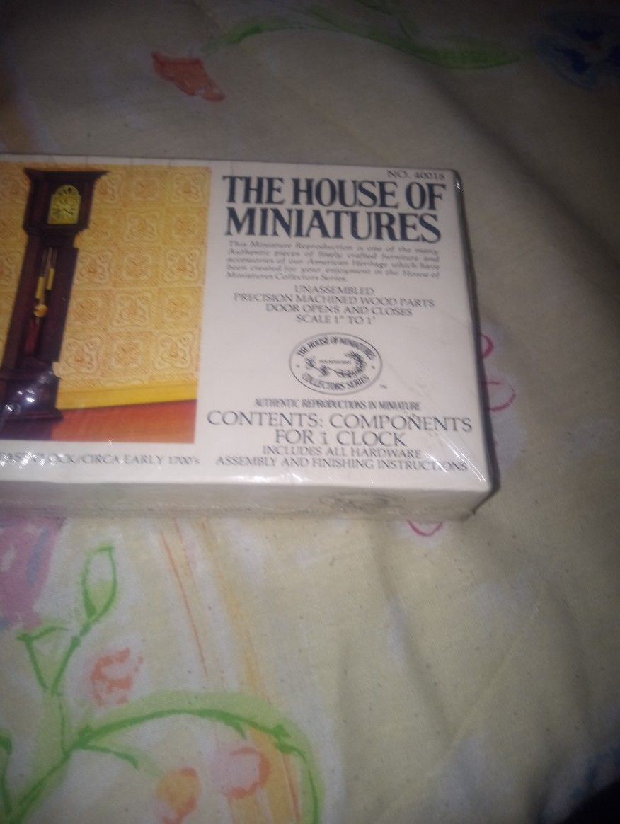 Miniature Clock Assembly