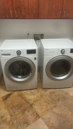 Washer and dryer set