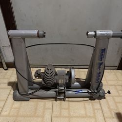 Performance Travel Trac 2000 indoor bicycle trainer