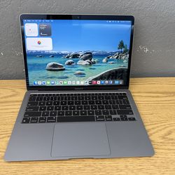 Macbook Air 13 nches- Apple M1- MacOS Tahoe