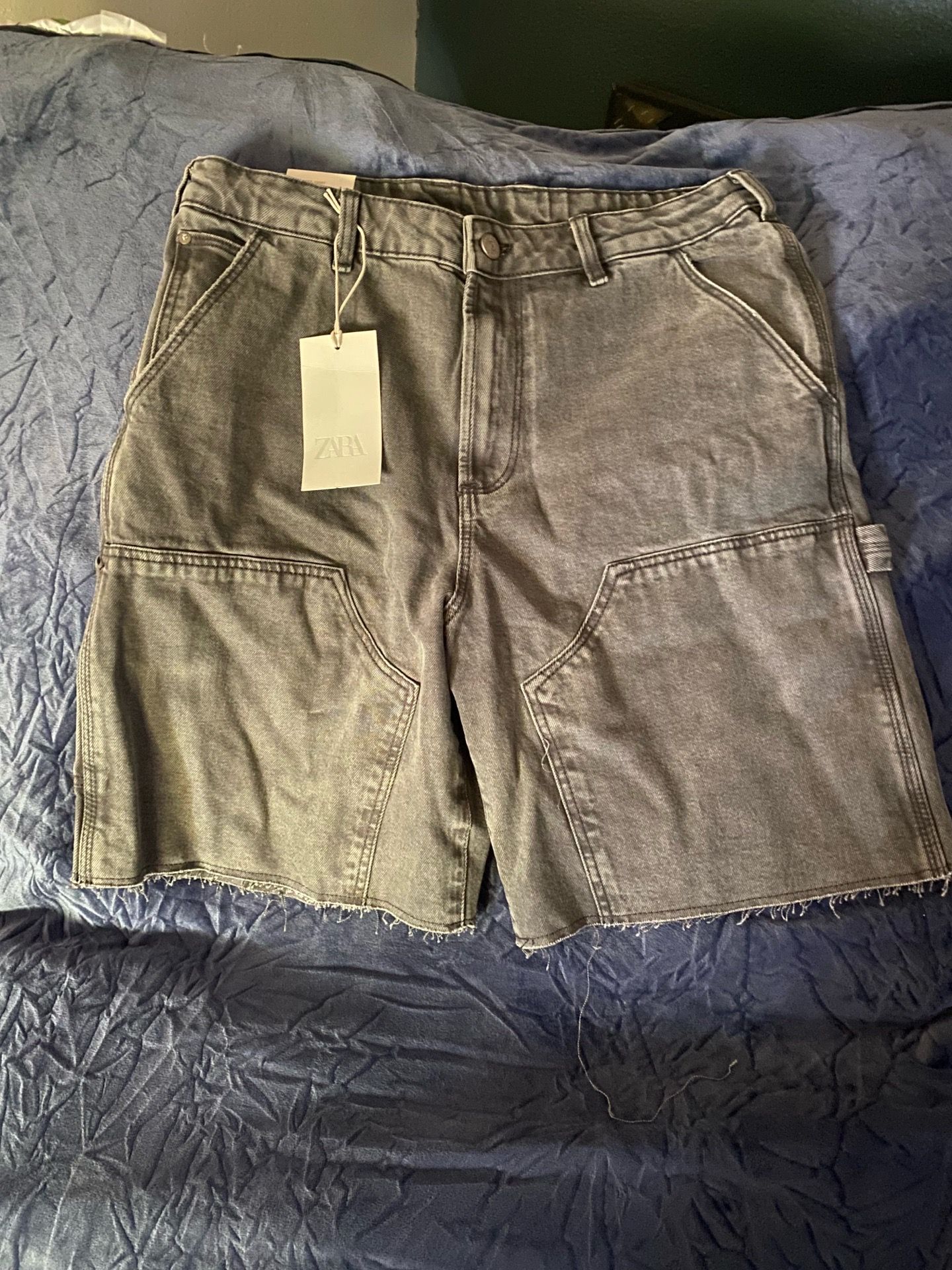 Zara carpenter shorts
