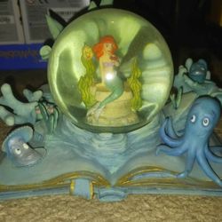 Little Mermaid Snowglobe