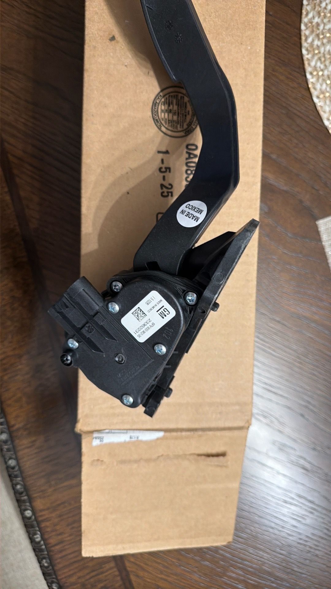 Genuine GM Accelerator pedal & Sensor for Chevrolet 2011 -2019